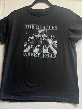 The Beatles Apple Graphic Logo T-Shirt Black Casual Tee Size M